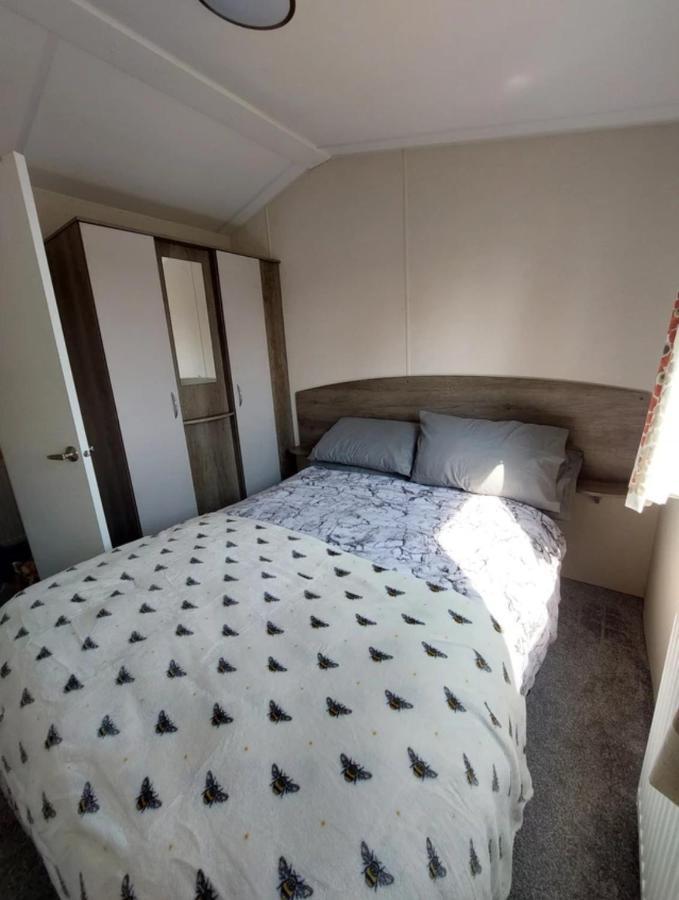 Vault 21 Hotel มิลลอม ภายนอก รูปภาพ