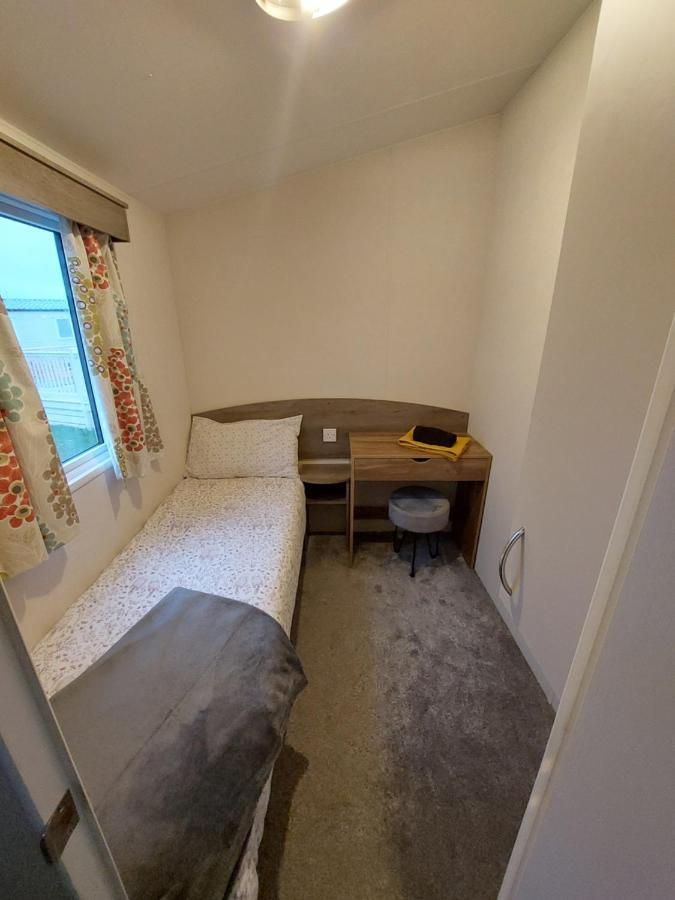 Vault 21 Hotel มิลลอม ภายนอก รูปภาพ
